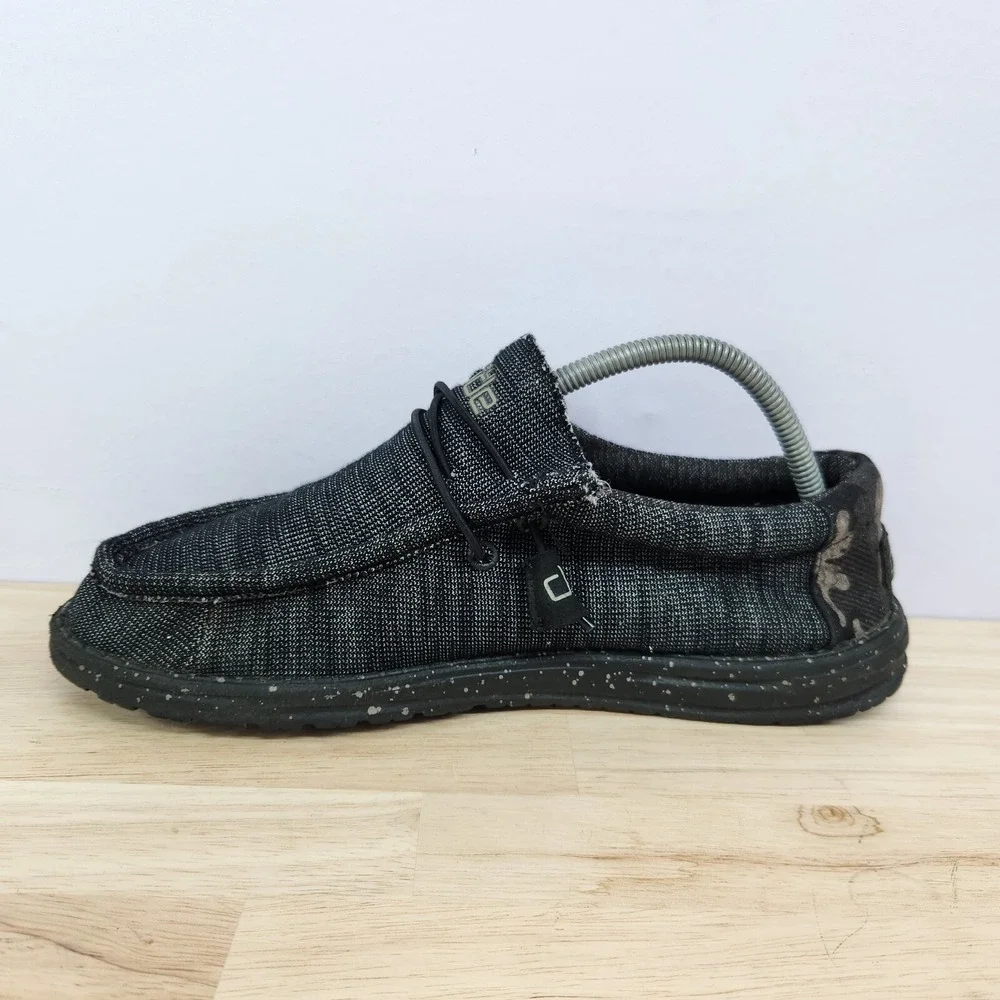 Hey Dude Wally Stretch Midnight Bunker Mens Shoes Size 8 Black Camo